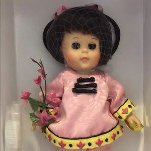 Hi! I'm Ginny China Vogue Doll